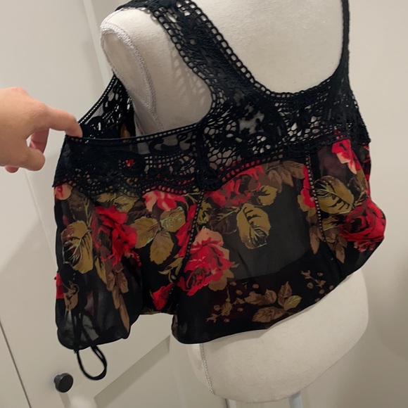 Guess Top - Picture 4 of 4